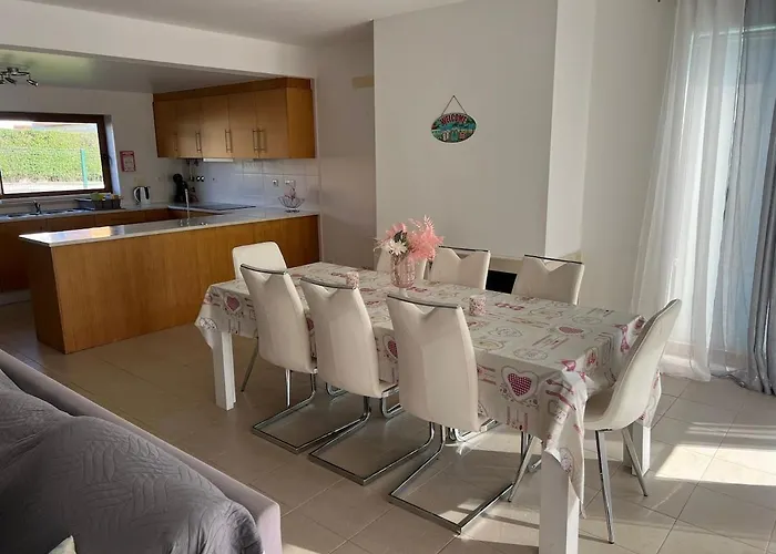 Monica 500 M From Obidos Lagoon * Casa da Ferraria